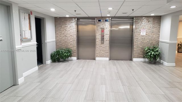 901 Hillcrest Dr 311, Hollywood, FL 33021
