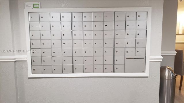 901 Hillcrest Dr 311, Hollywood, FL 33021