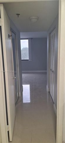 901 Hillcrest Dr 311, Hollywood, FL 33021