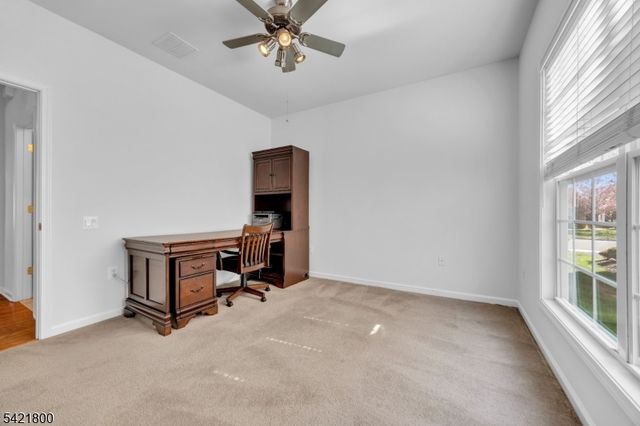 180 Stone Manor Dr, Franklin Twp., NJ 08873