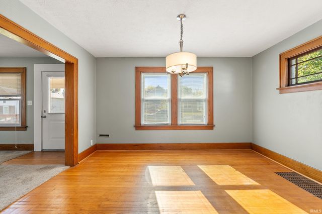 1424 Spring Street, Fort Wayne, IN 46808