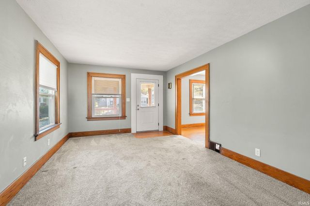 1424 Spring Street, Fort Wayne, IN 46808