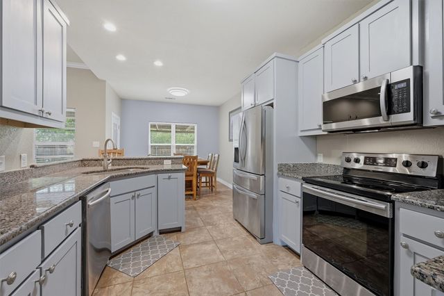 230 Bent Oak Drive, Pottsboro, TX 75076