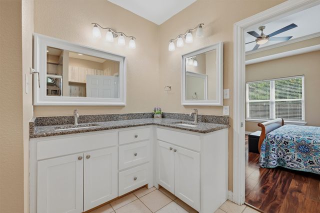 230 Bent Oak Drive, Pottsboro, TX 75076