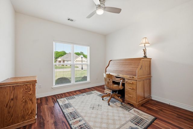 230 Bent Oak Drive, Pottsboro, TX 75076