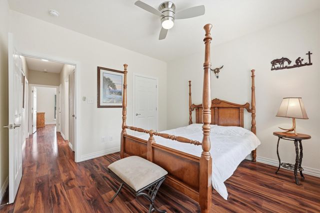 230 Bent Oak Drive, Pottsboro, TX 75076