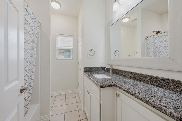 230 Bent Oak Drive, Pottsboro, TX 75076