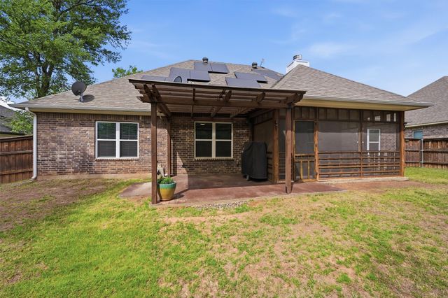 230 Bent Oak Drive, Pottsboro, TX 75076
