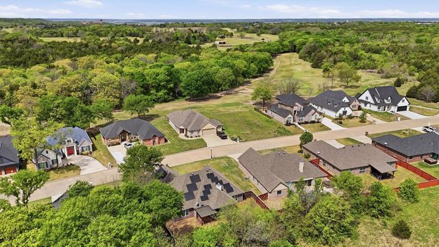 230 Bent Oak Drive, Pottsboro, TX 75076