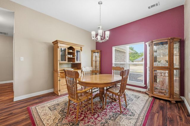 230 Bent Oak Drive, Pottsboro, TX 75076