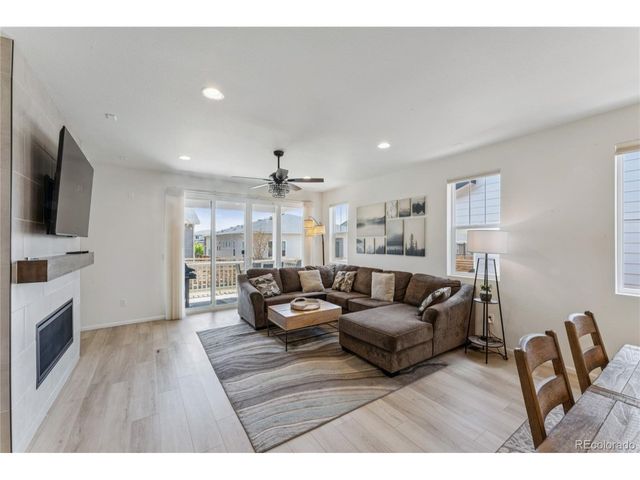 24544 E 37th Ave, Aurora, CO 80019