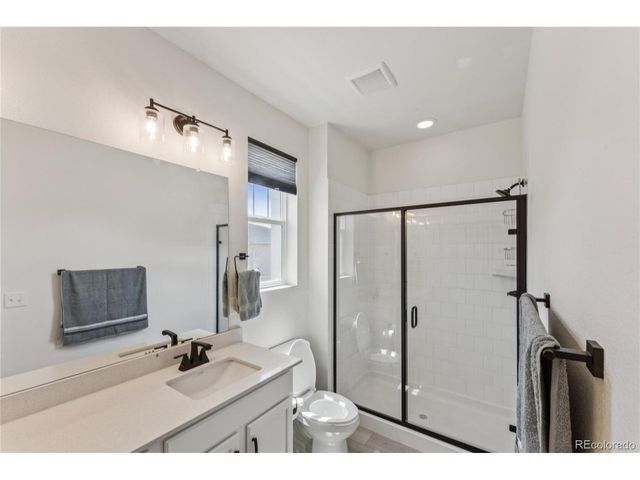 24544 E 37th Ave, Aurora, CO 80019