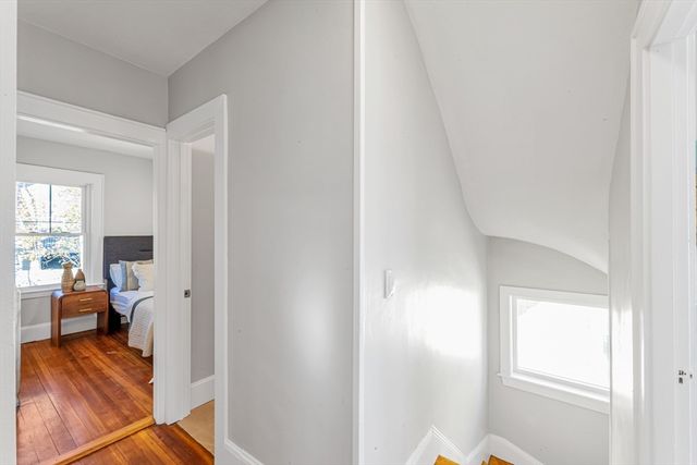 17 Metcalf St, Boston, MA 02131
