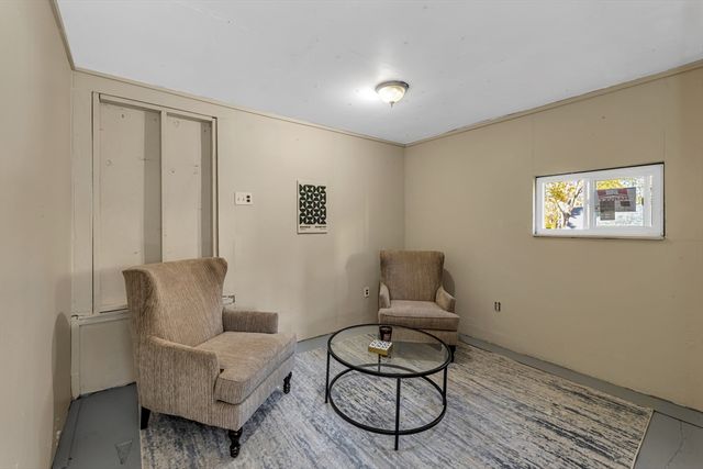 17 Metcalf St, Boston, MA 02131