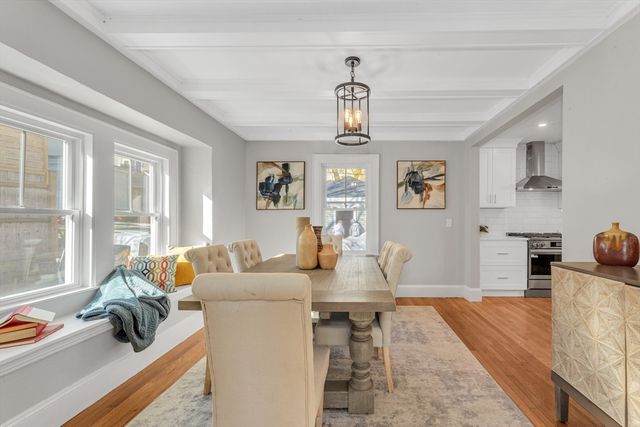 17 Metcalf St, Boston, MA 02131