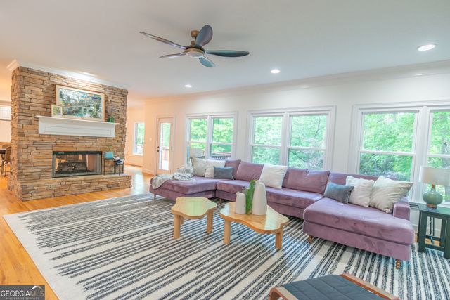 155 Torrey Pines Court, Newnan, GA 30265