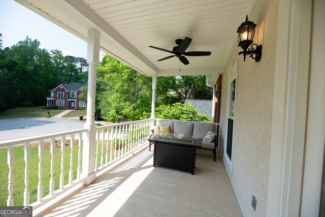 155 Torrey Pines Court, Newnan, GA 30265