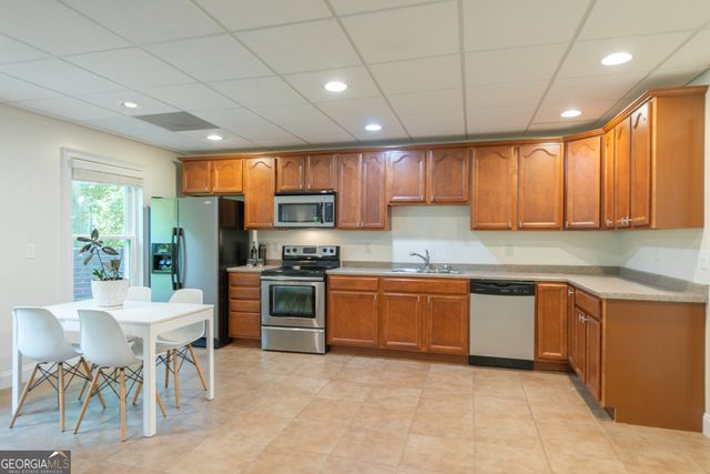 155 Torrey Pines Court, Newnan, GA 30265