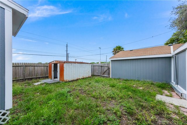4845 Johnston Dr, Corpus Christi, TX 78415