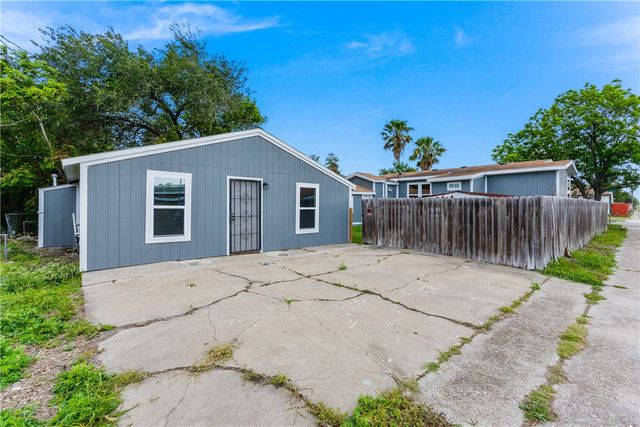 4845 Johnston Dr, Corpus Christi, TX 78415