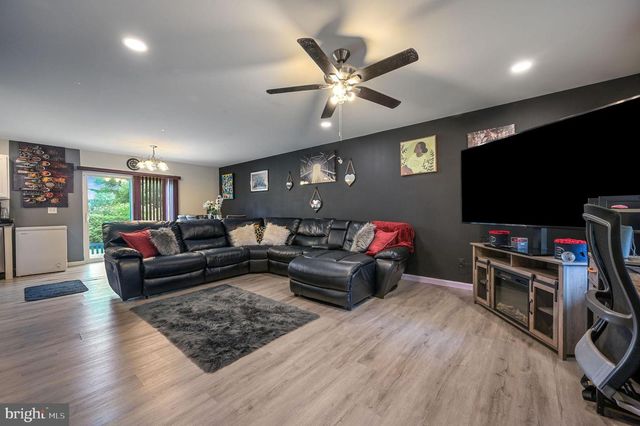407 DAVID HALL RD, Dover, DE 19904