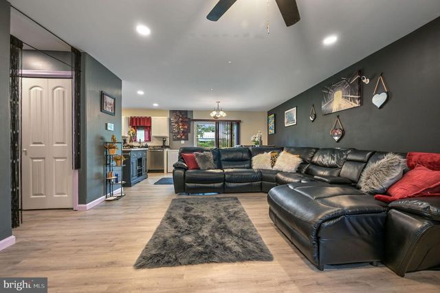 407 DAVID HALL RD, Dover, DE 19904