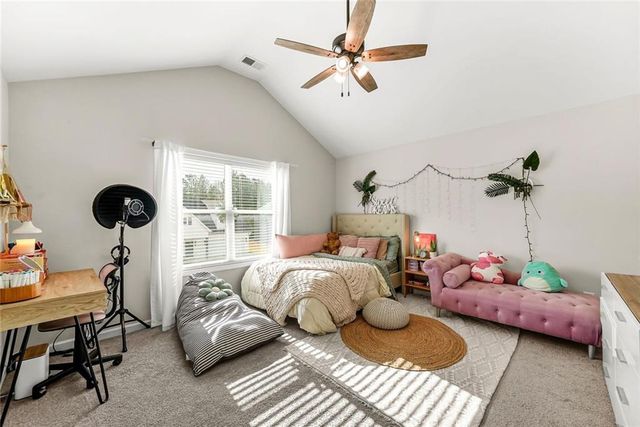 106 Kingston Circle, Carrollton, GA 30117