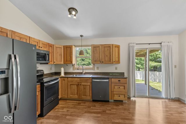 1630 N 400 W, Bargersville, IN 46106