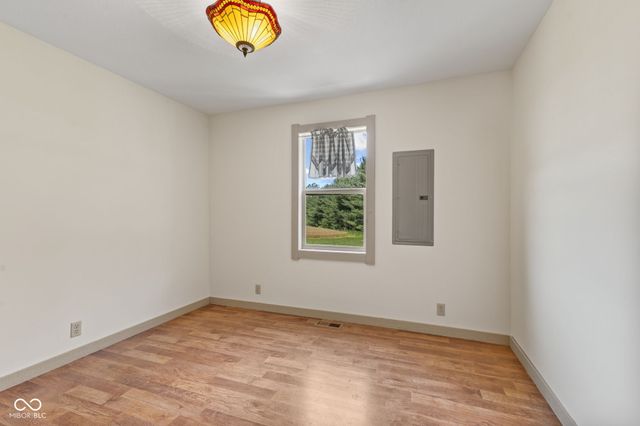 1630 N 400 W, Bargersville, IN 46106