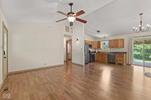 1630 N 400 W, Bargersville, IN 46106