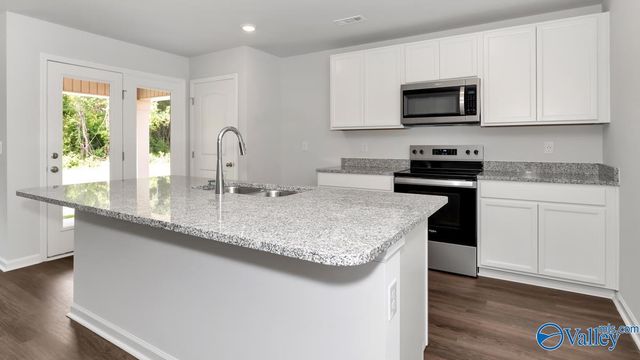409 Jackson Point Circle, Huntsville, AL 35811
