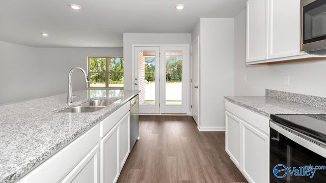409 Jackson Point Circle, Huntsville, AL 35811