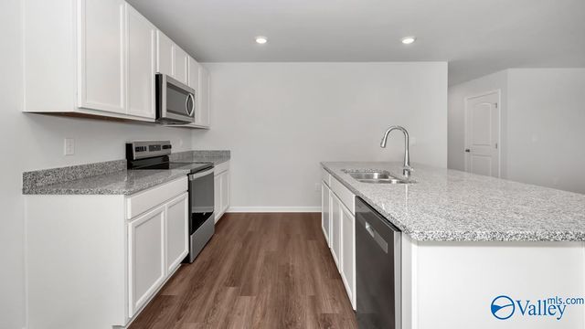 409 Jackson Point Circle, Huntsville, AL 35811