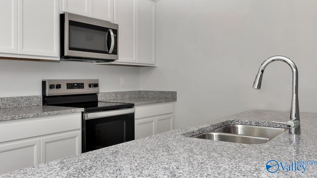 409 Jackson Point Circle, Huntsville, AL 35811