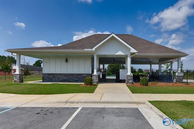409 Jackson Point Circle, Huntsville, AL 35811