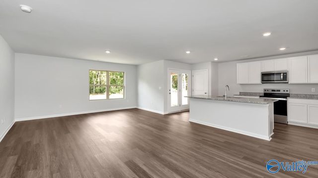 409 Jackson Point Circle, Huntsville, AL 35811