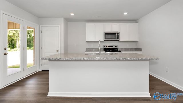 409 Jackson Point Circle, Huntsville, AL 35811