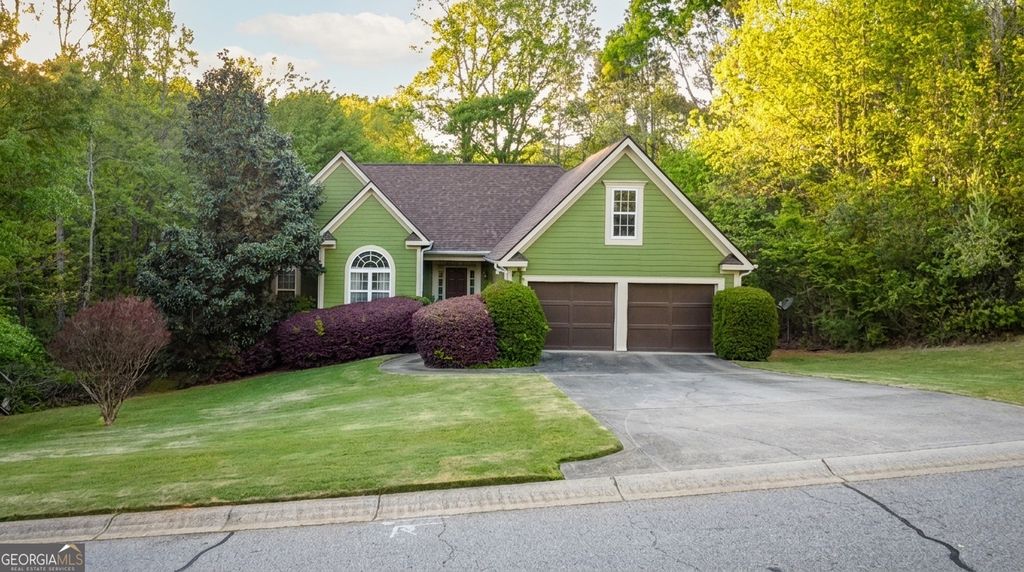 268 E Creek Bend, Athens, GA 30605