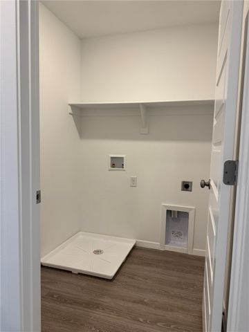 406 B W Cloud Drive, Siloam Springs, AR 72761