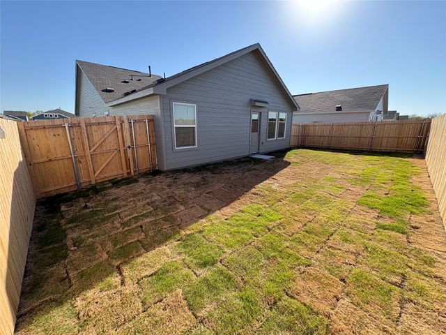 1633 Limpkin Drive, Fort Worth, TX 76140