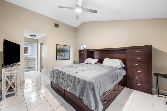5781 Laurel Green Circle, Boynton Beach, FL 33437