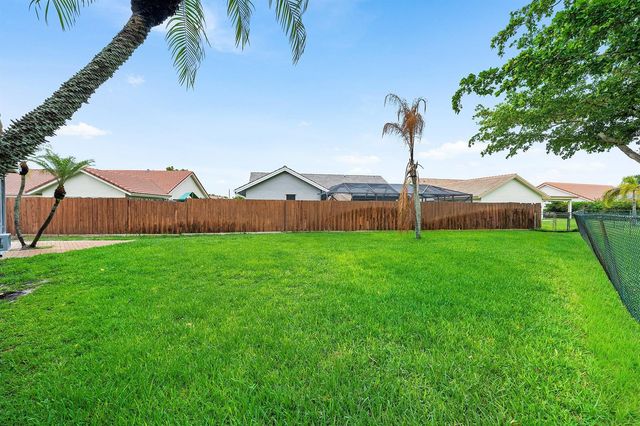 5781 Laurel Green Circle, Boynton Beach, FL 33437