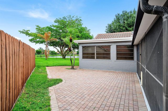 5781 Laurel Green Circle, Boynton Beach, FL 33437