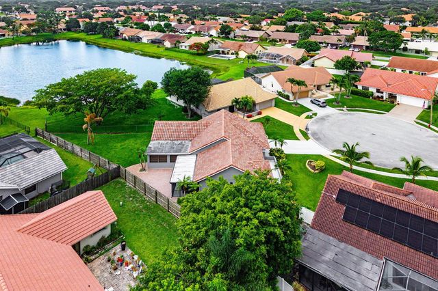 5781 Laurel Green Circle, Boynton Beach, FL 33437