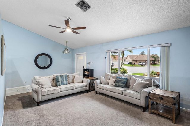 5781 Laurel Green Circle, Boynton Beach, FL 33437