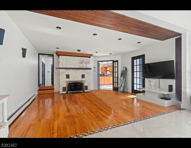 7 Rockburn Pass, West Milford Twp., NJ 07480