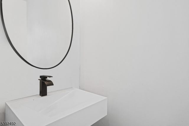 7 Rockburn Pass, West Milford Twp., NJ 07480