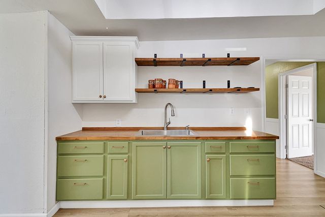 1500 N Lincoln Ave, Odessa, TX 79761