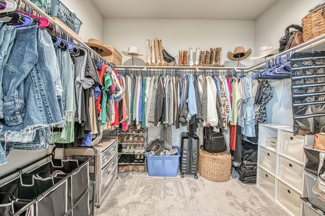 738 Katelyn Avenue, Madera, CA 93636