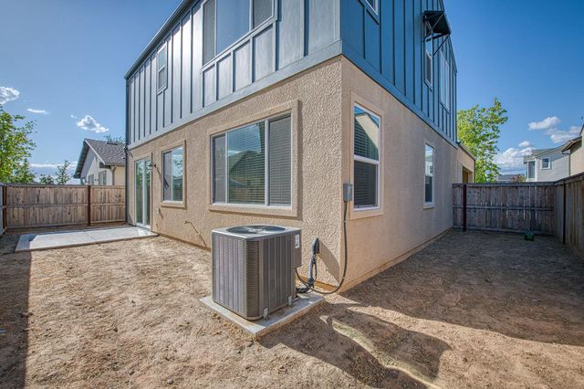738 Katelyn Avenue, Madera, CA 93636